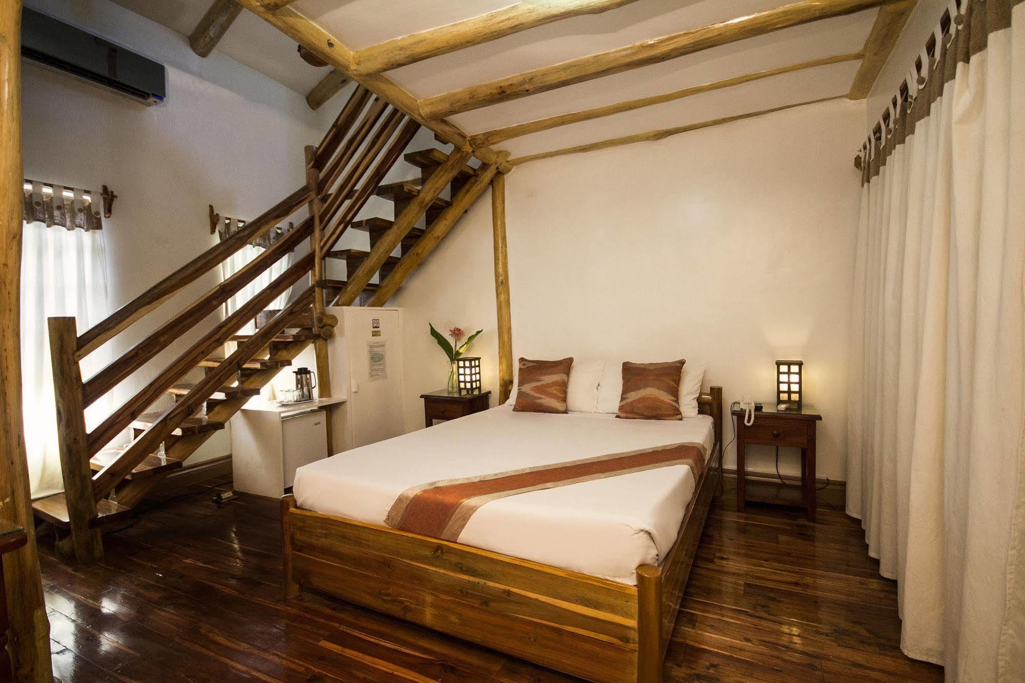 Palo Alto Bed & Breakfast Puerto Princesa Eksteriør bilde